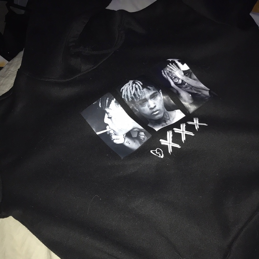 xxxtentacion hoodie size medium comfortable,warm and brand new